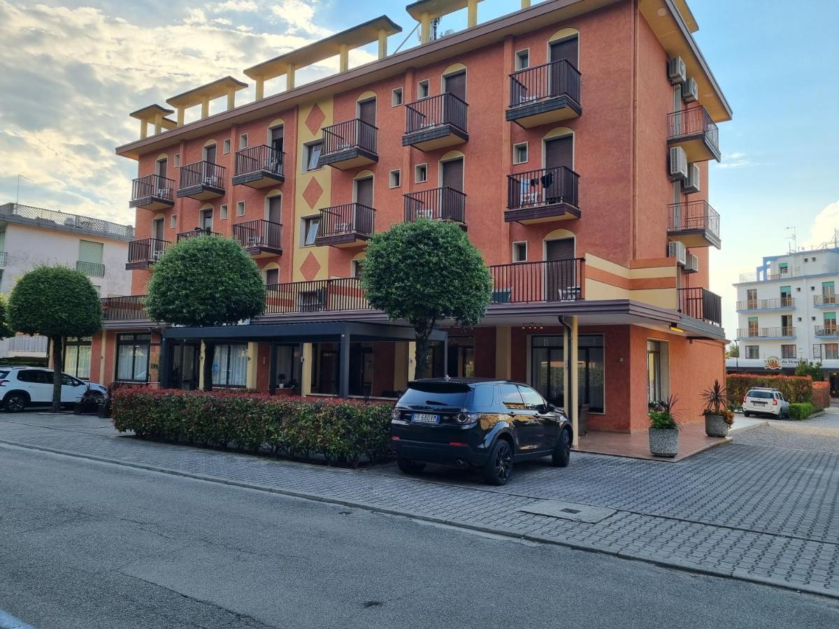 Hotel Sole Eraclea Mare Exteriér fotografie